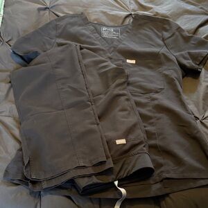 Figs black Scrub Set